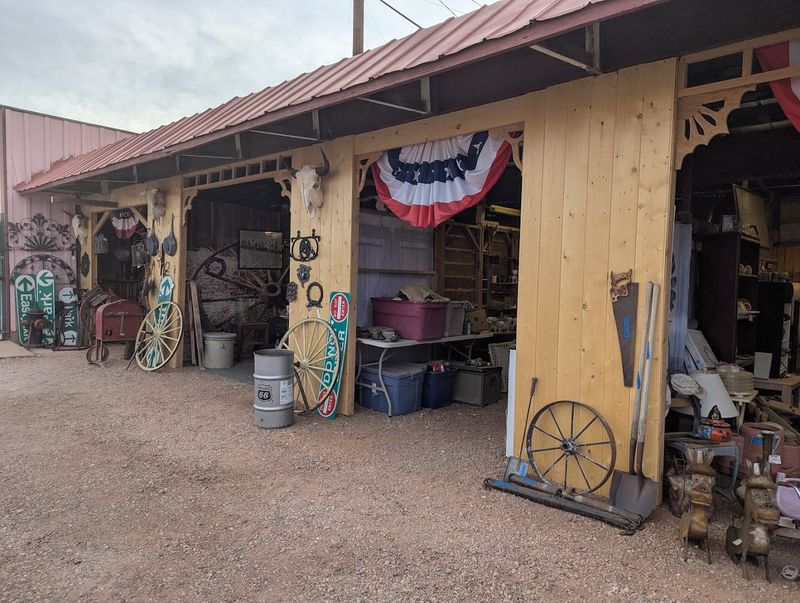 Old Time Christmas Shop, Tombstone