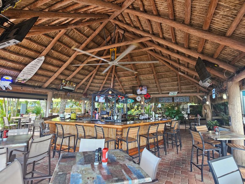 Decor, Ambiance, And Seating Zones