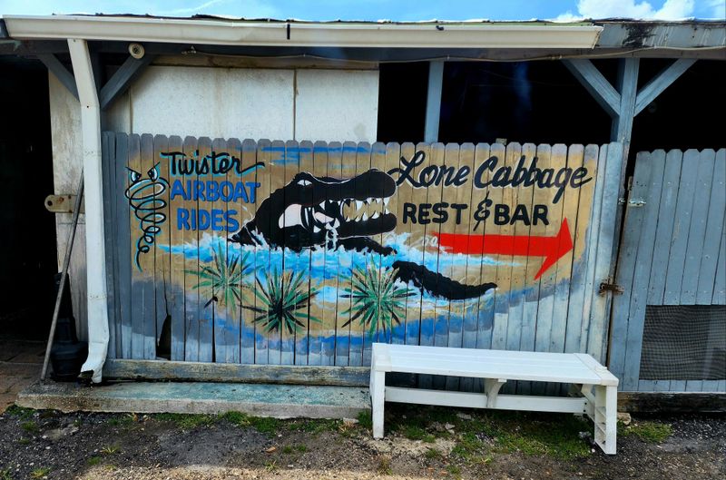 Decor, Ambiance, And Riverside Mood