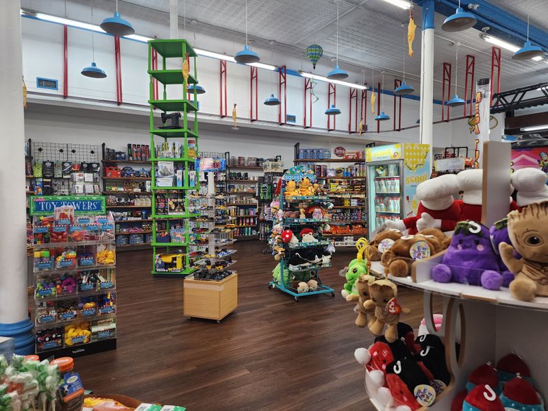 Decor, Ambiance, And Setting