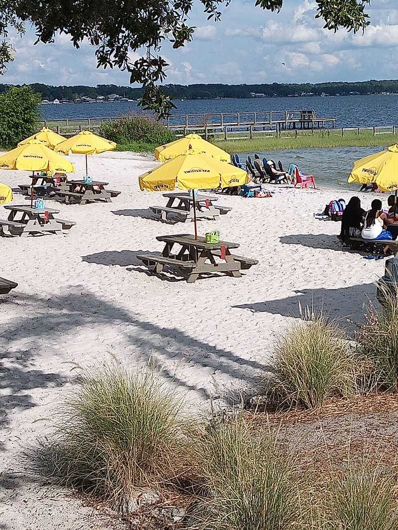 Decor, Ambiance, And Setting By The Lake