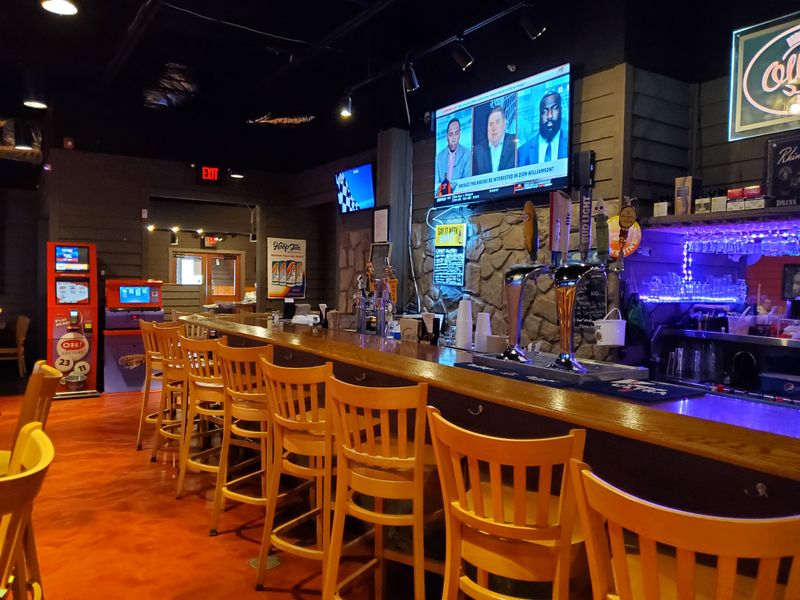 Decor, Ambiance, And Setting