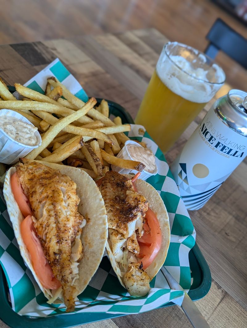 Ambiance, Décor, And Seating