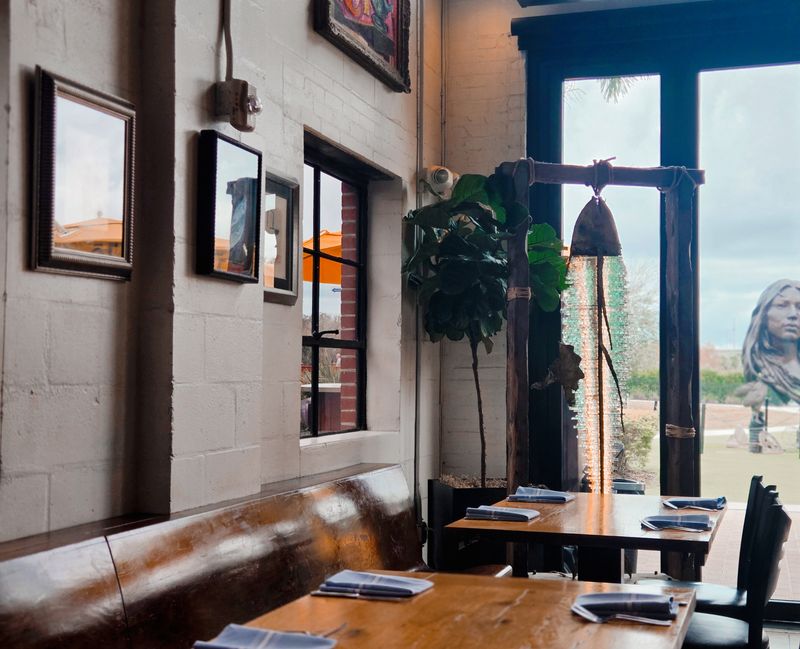 Decor, Ambiance, and Waterfront Views