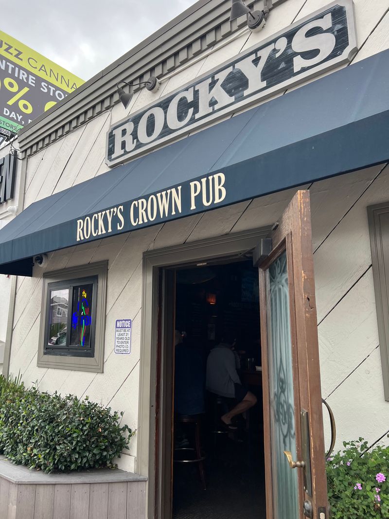 Rocky’s Crown Pub
