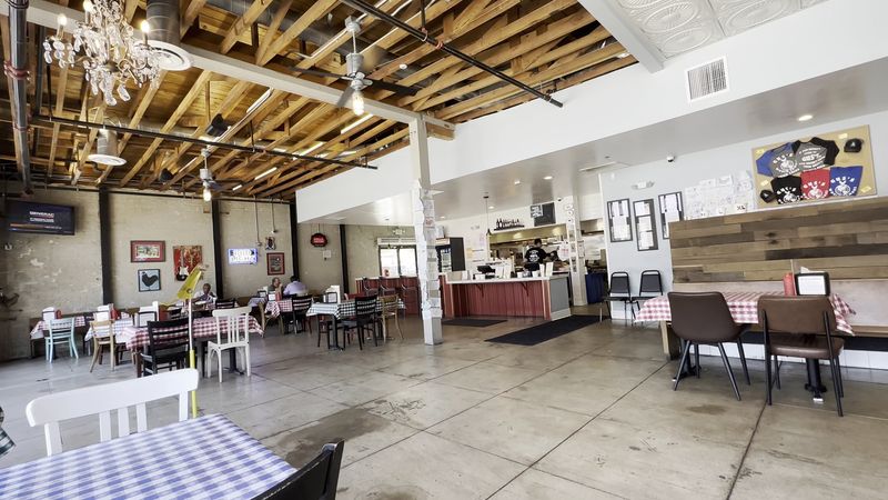 Gus's World Famous Fried Chicken