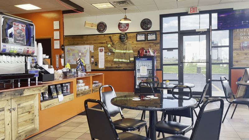 Calli's Smokehouse, Edon