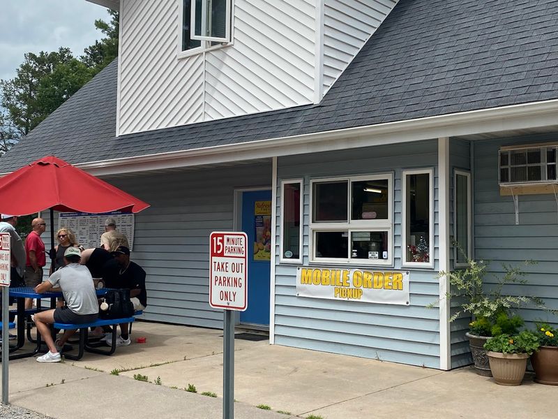 Hoggie Doggie's Snack Shack