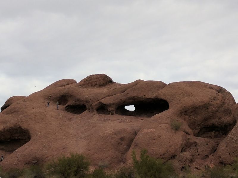 Hole-In-The-Rock Trail, Papago Park, Phoenix Hole-In-The-Rock Trail, Papago Park, Phoenix