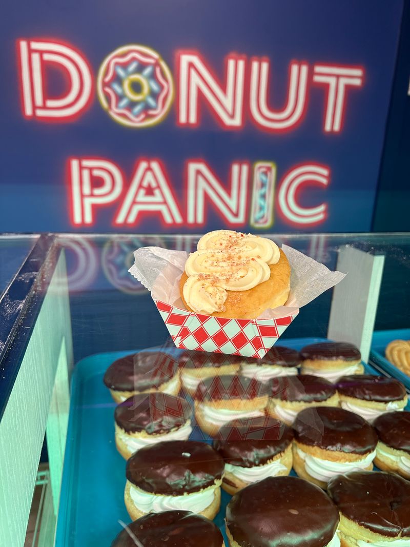 Donut Panic – Columbia