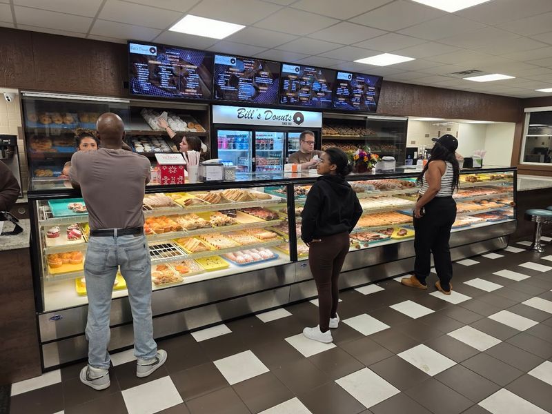 Bill's Donut Shop, Centerville