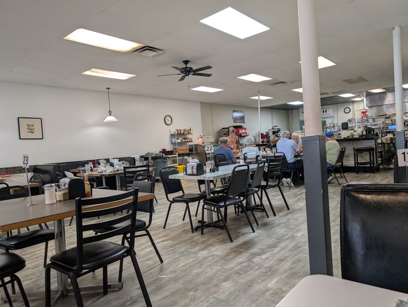 Bob's Grill & Cafeteria — Conway