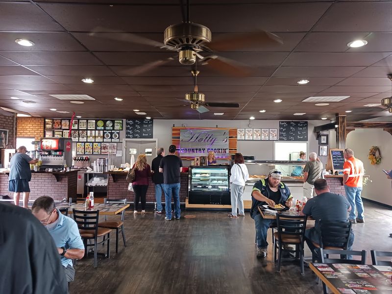 Holly's Country Cooking, Conway