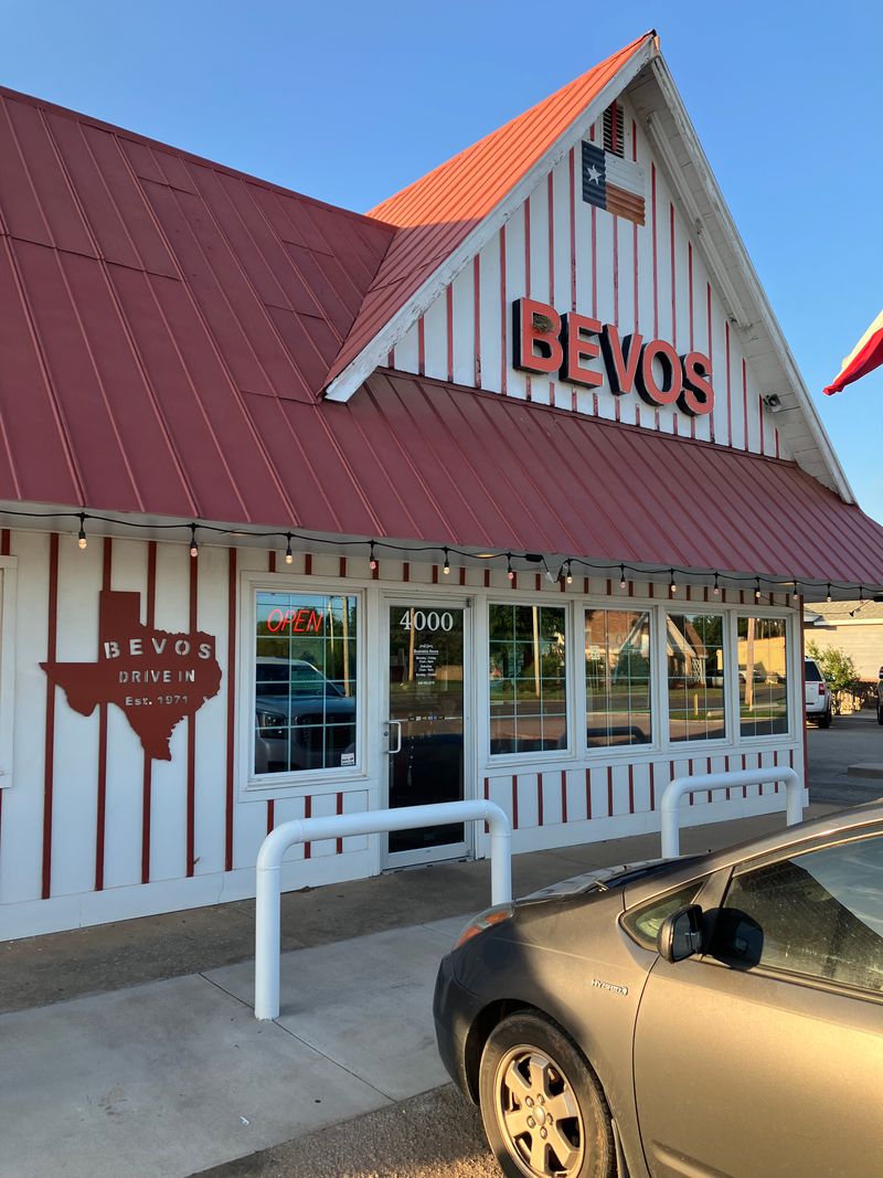 Bevo’s Drive In, Vernon