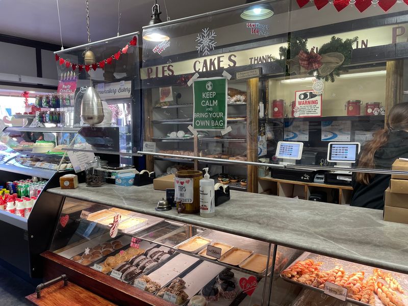 Holmesburg Bakery