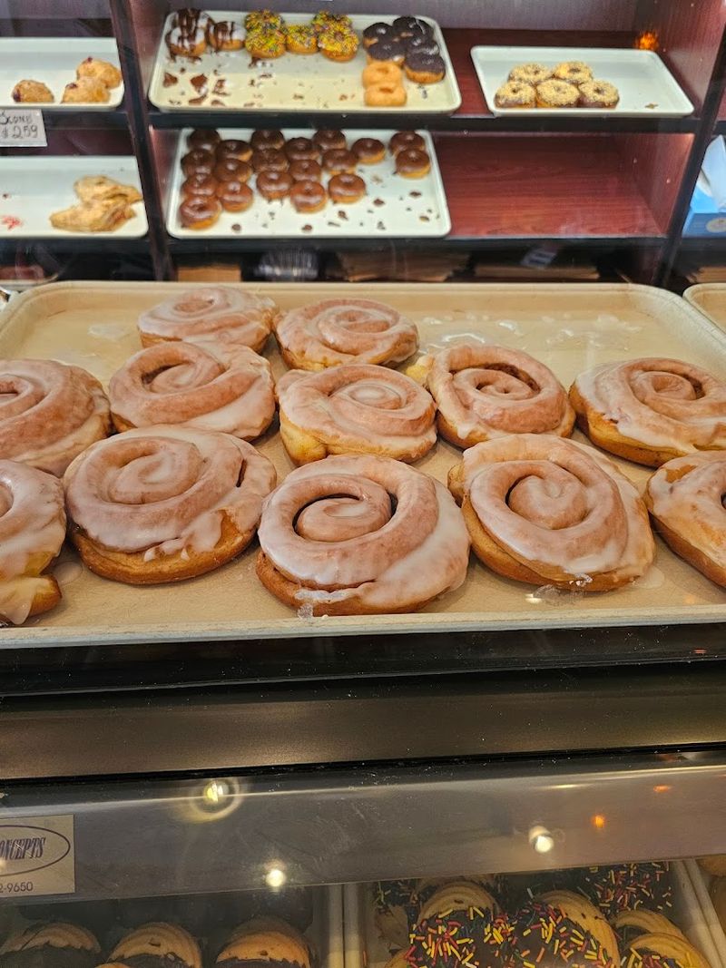 The Village Bakery - Fox Lake