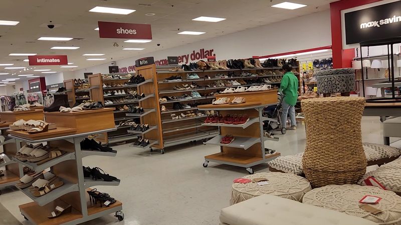 Home Goods And Decor Deals That Are Genuinely Hard To Beat Home Goods And Decor Deals That Are Genuinely Hard To Beat
