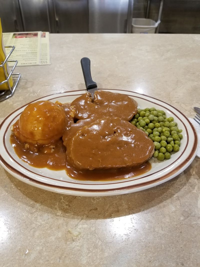 Home-Style Comfort Plates Done Right