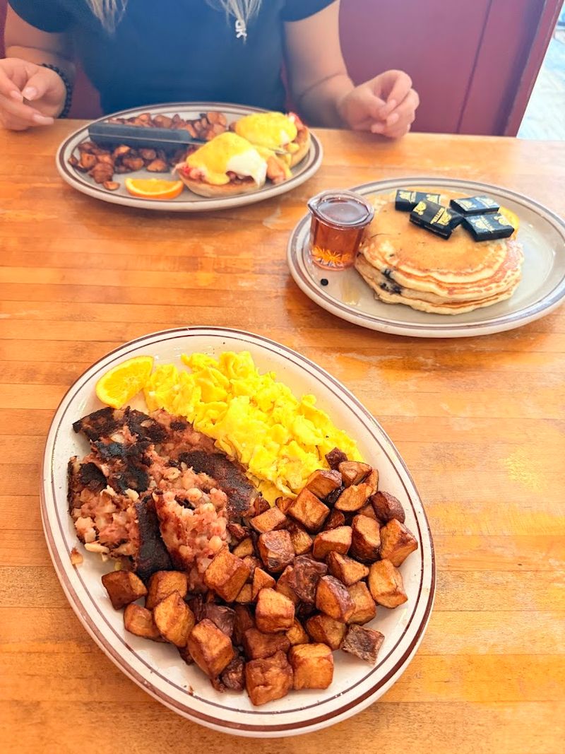 Blueberry Pancakes Made The Maine Way