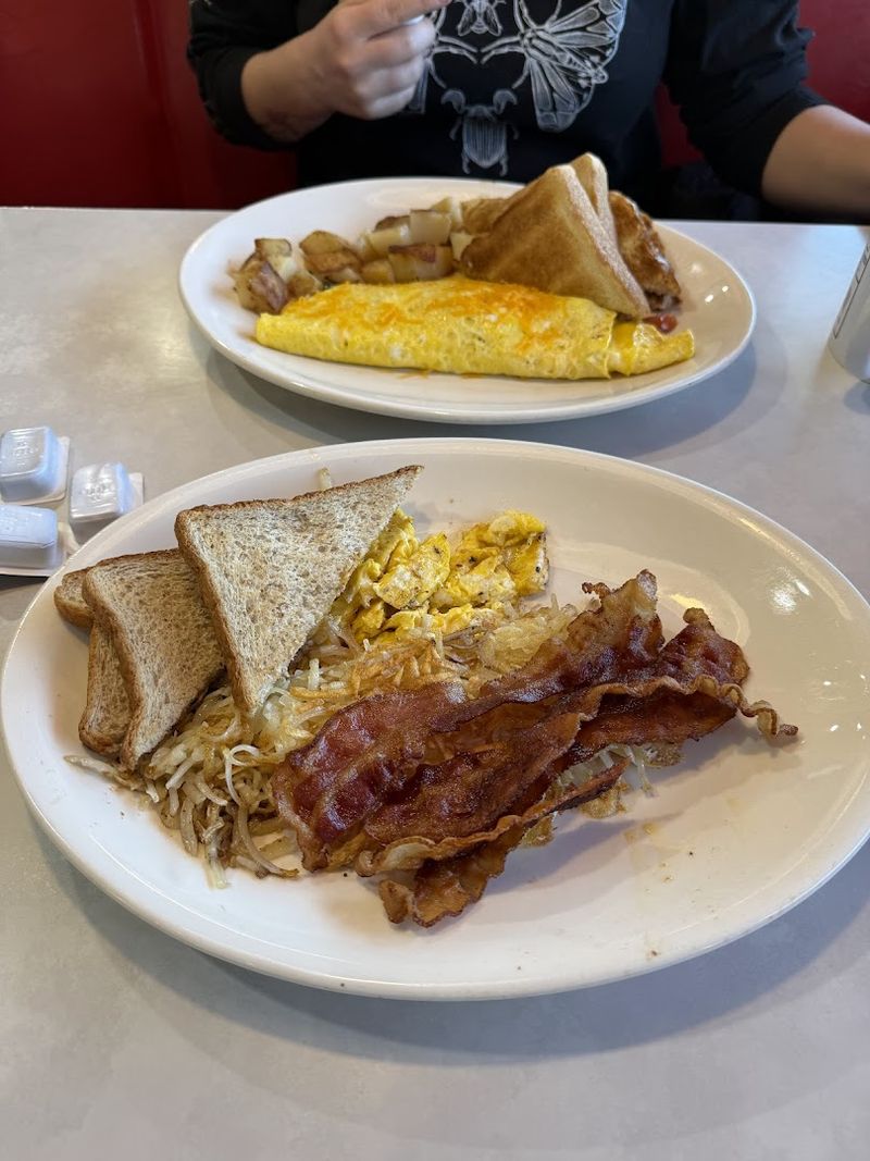 Breakfast at Cruisers: A Morning Worth Waking Up For