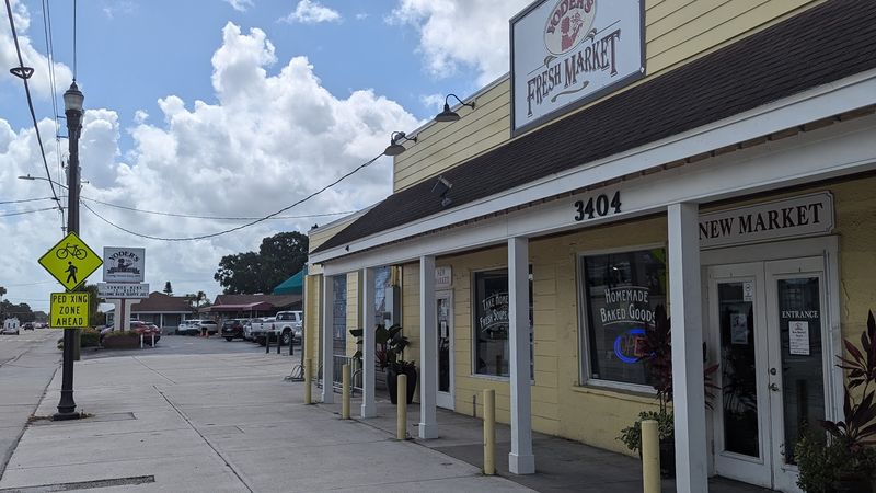 Service Style and Staff Interaction