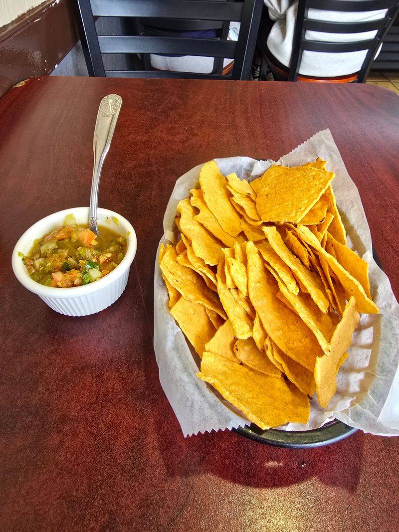 Homemade Salsas And Guacamole That Set The Tone Immediately Homemade Salsas And Guacamole That Set The Tone Immediately