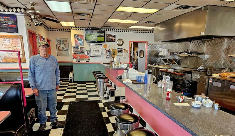 Hours That Work For Early Birds And Weekenders