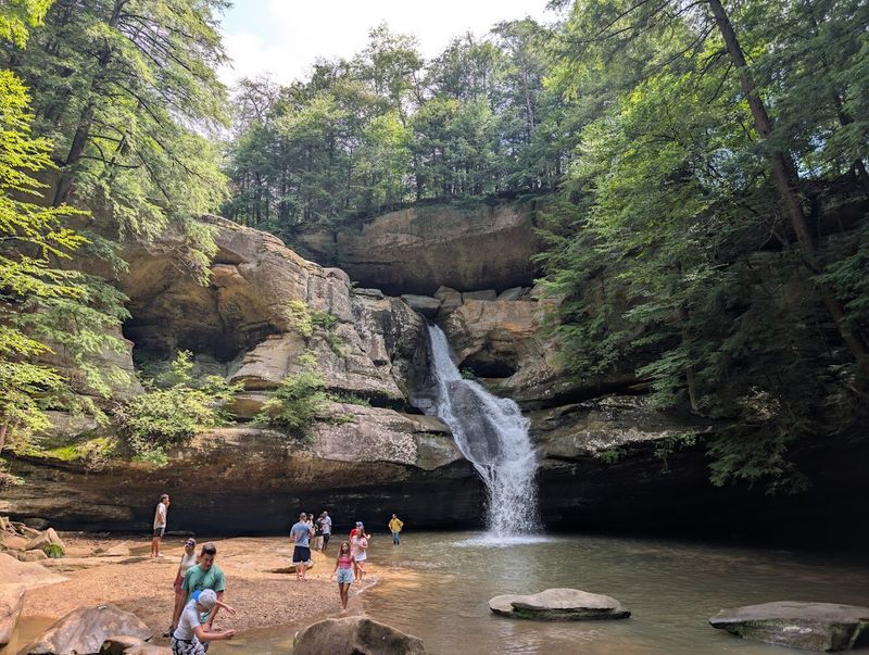 Cedar Falls, Logan, Ohio