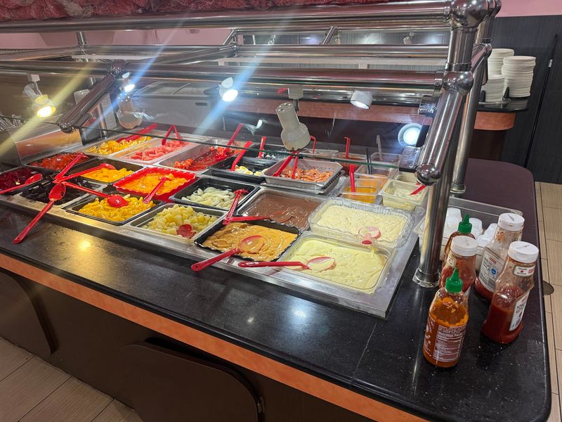 Hong Kong Buffet Sushi Hibachi Lounge, Wadsworth
