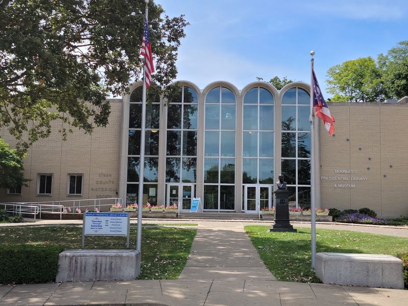 Hoover-Price Planetarium, Canton Hoover-Price Planetarium, Canton