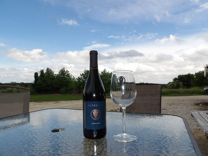 Hopewell Winery (Rockport, IL) Hopewell Winery (Rockport, IL)