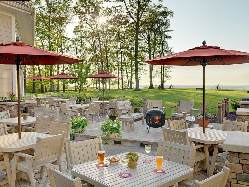 Horizons Restaurant, Geneva-on-the-Lake Horizons Restaurant, Geneva-on-the-Lake