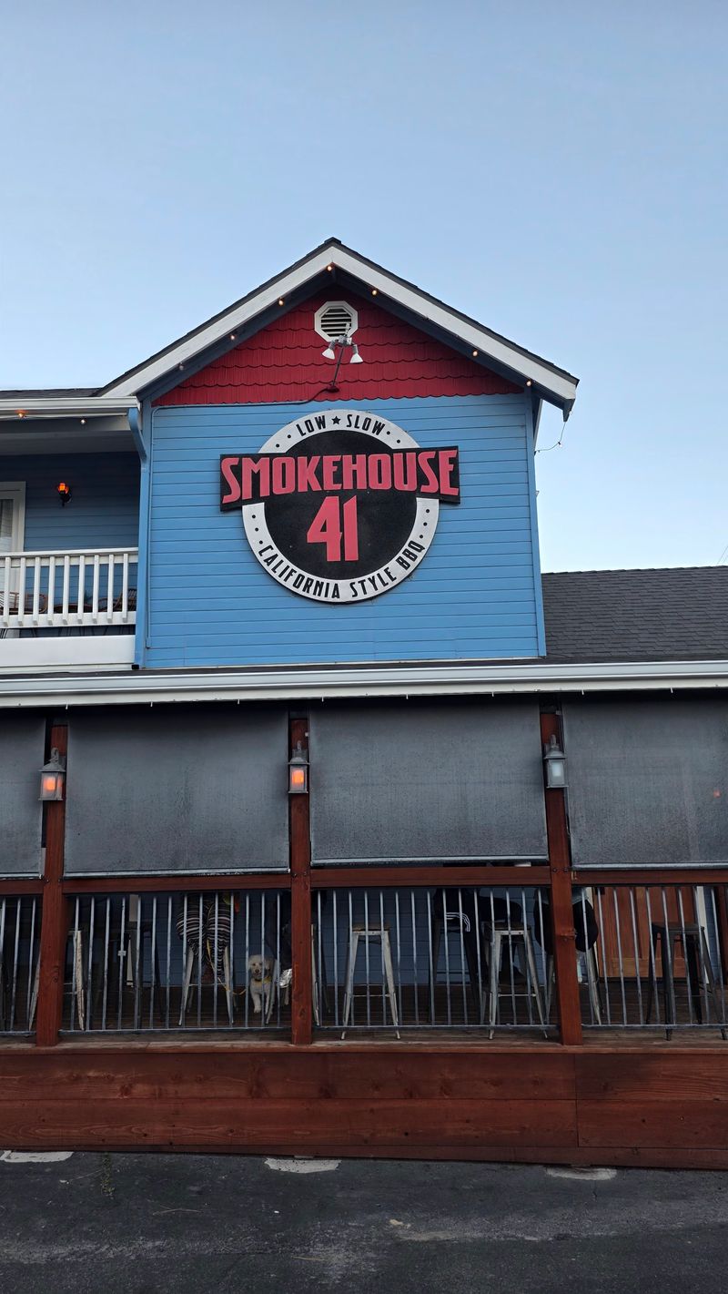 Smokehouse 41