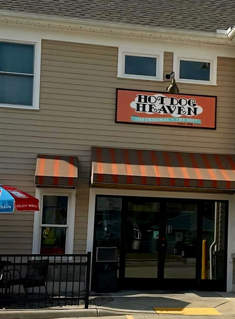 Hot Dog Heaven, Amherst