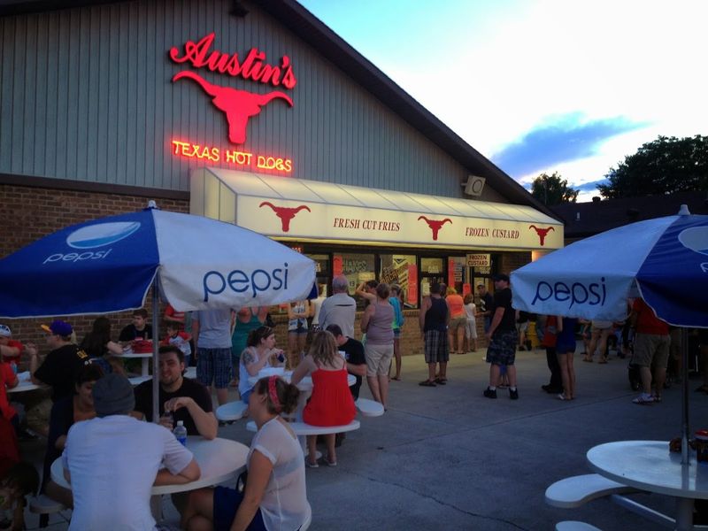 Austin's Texas Hot Dogs (Tipton)