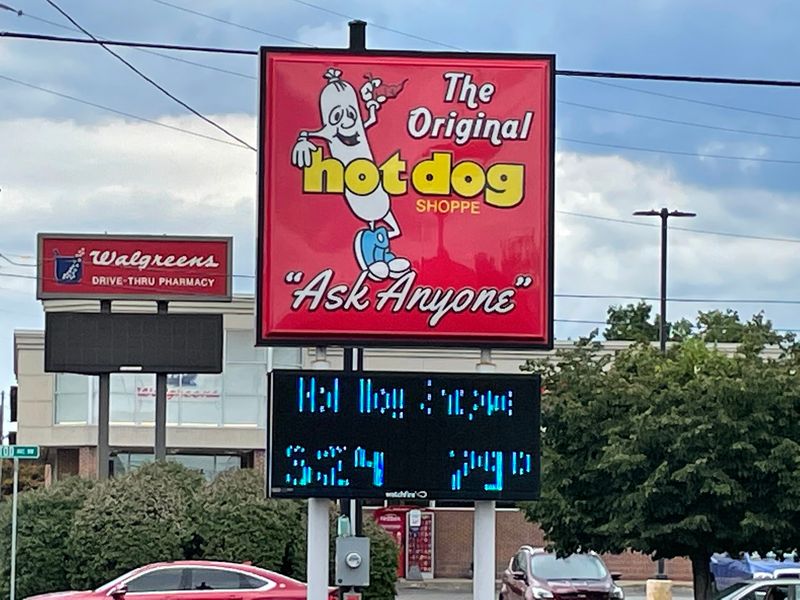 Hot Dog Shoppe, Warren