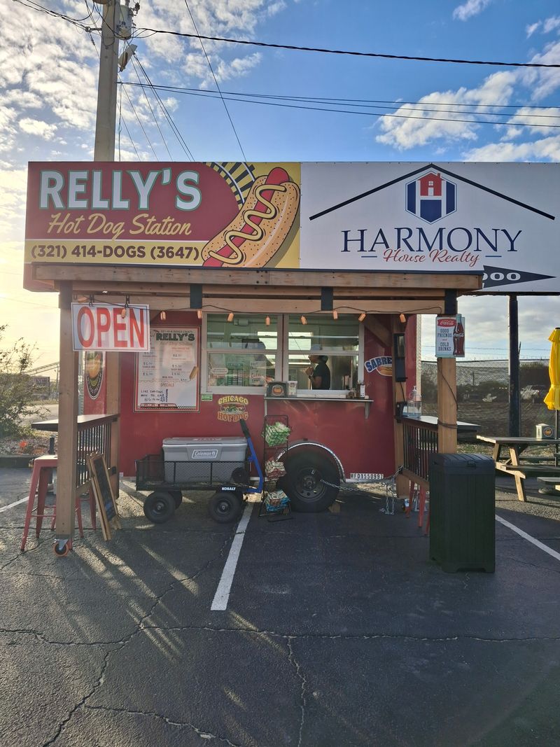 Stay Salty Dog/ Relly’s Hot Dog Station