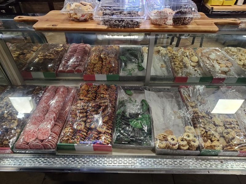 Desserts That Flirt Back