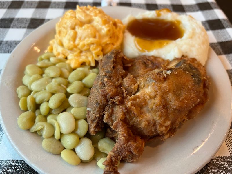 Yoder’s Deitsch Haus – Montezuma (TIME CAPSULE PICK)