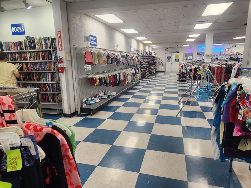 Bargain Hunting Done Right: How To Make The Most Of Your $25