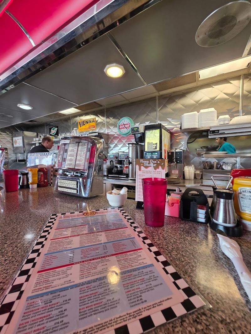 Why Nana Dee's Deserves A Spot On Your Regular Rotation