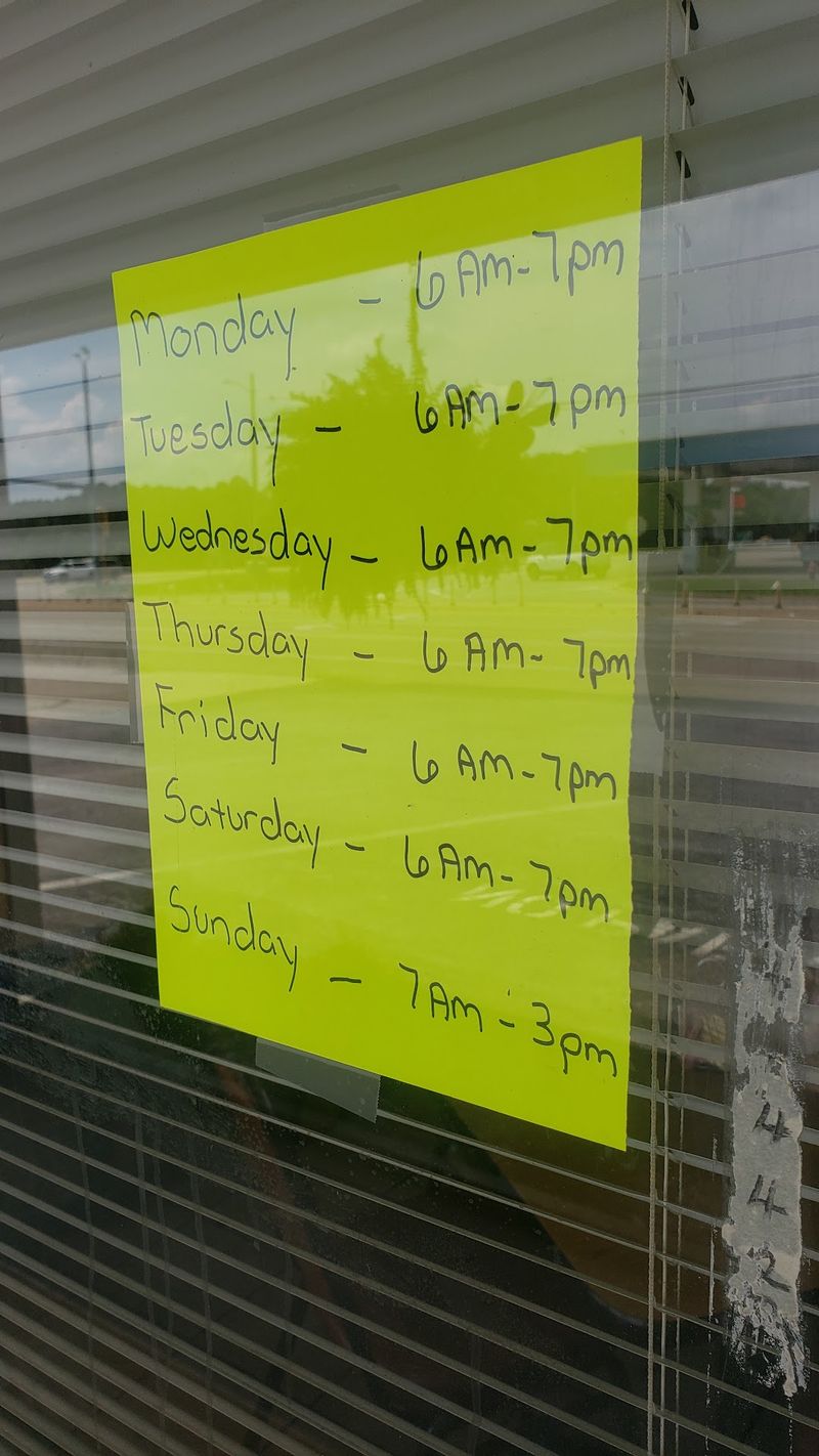 Hours, Cash-Only Rules, and Getting There