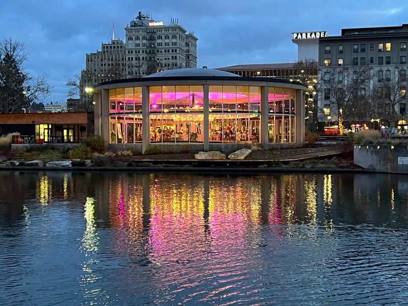 Hours, Parking, and Planning Your Visit Hours, Parking, and Planning Your Visit