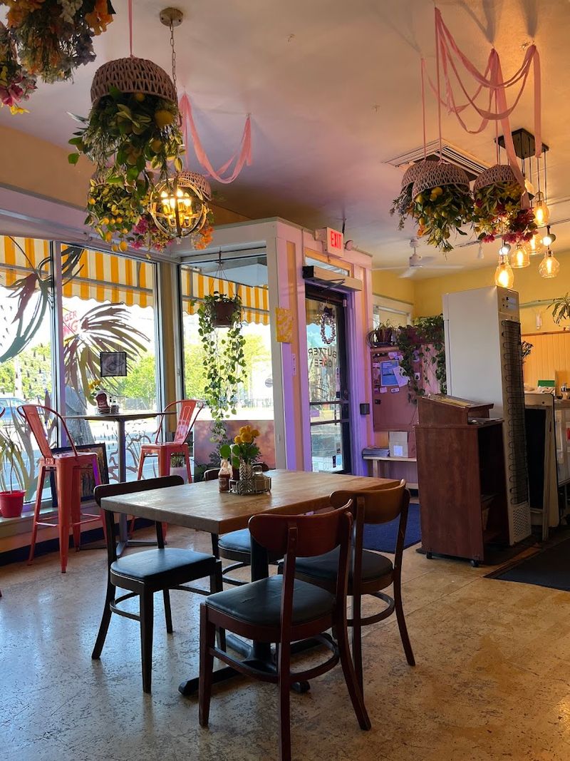 The Atmosphere That Keeps People Coming Back