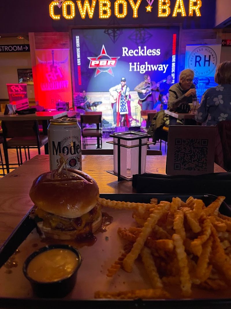 A Great Spot For Group Outings And Celebrations