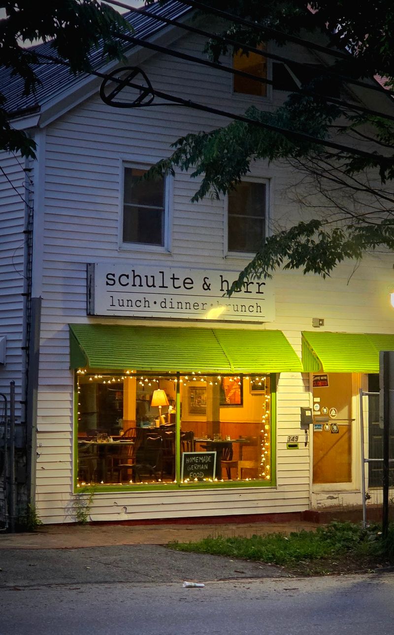 Hours, Reservations, And Tips For Visiting