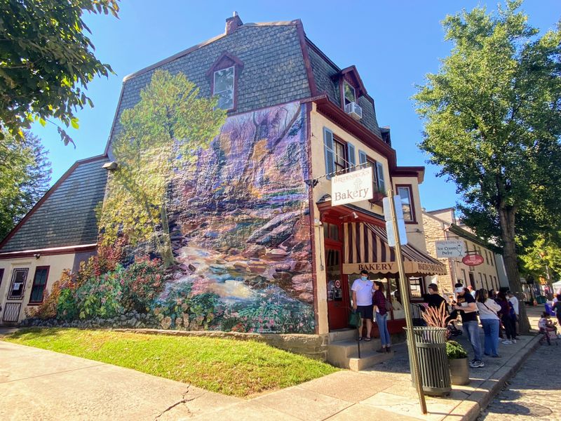 Customer Service That Goes the Distance