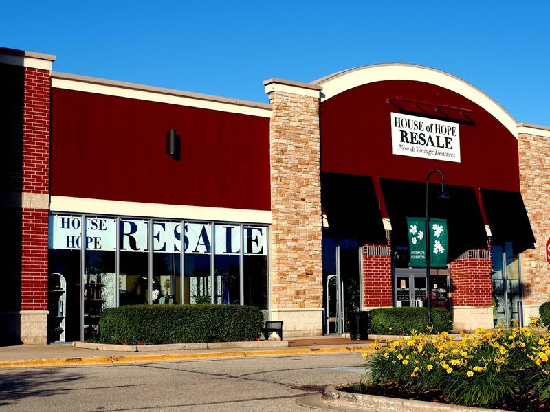 House of Hope Resale, Lake Zurich