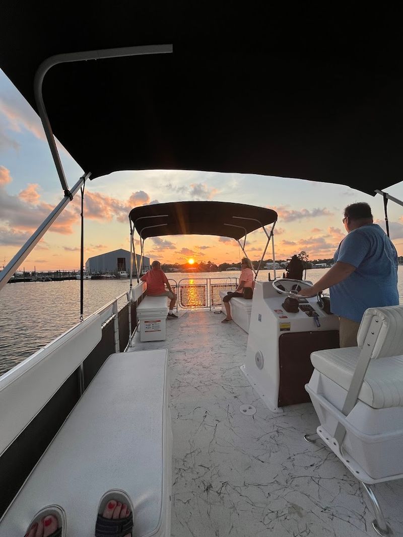 Houseboats In Crystal River Let You Sleep Directly On The Water Above Manatee Territory