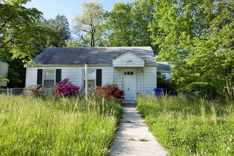 Housing Costs That Leave Room to Breathe Housing Costs That Leave Room to Breathe